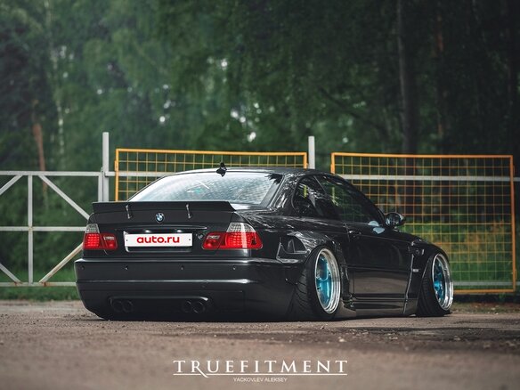 2001 BMW M3 III (E46), серебристый, 4900000 рублей - вид 4