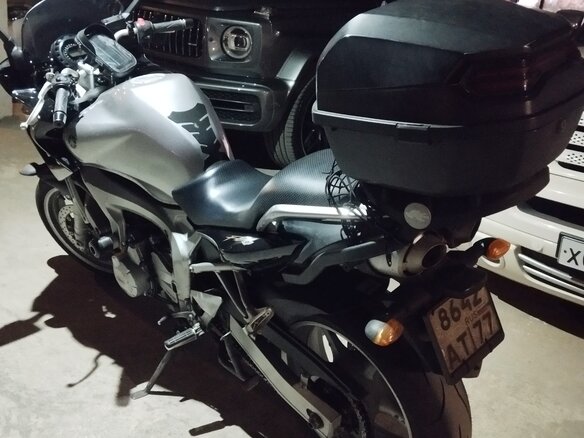 2004 Yamaha FZ6, серебристый, 400000 рублей - вид 4