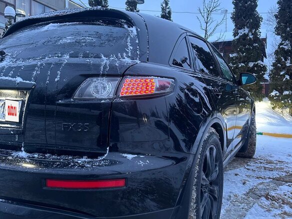 2007 Infiniti FX35 I (S50) Рестайлинг, чёрный, 1550000 рублей - вид 2