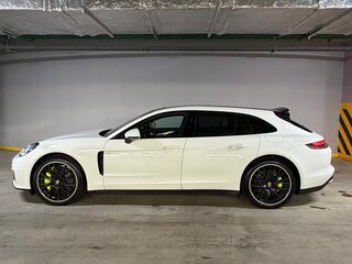 2021 Porsche Panamera 4 E-Hybrid Sport Turismo II Рестайлинг, белый, 11500000 рублей, вид 3