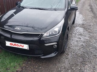 2018 Kia Rio IV, чёрный, 1222222 рублей, вид 2