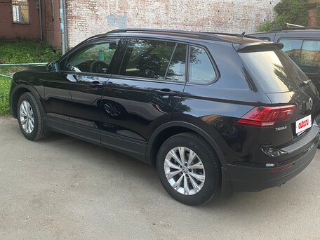 2020 Volkswagen Tiguan II, чёрный, 2090000 рублей, вид 1