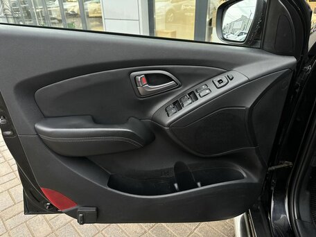 2014 Hyundai ix35 I Рестайлинг, чёрный, 1325000 рублей, вид 5
