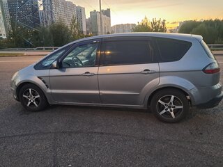 2008 Ford S-MAX I, серебристый, 700000 рублей, вид 5
