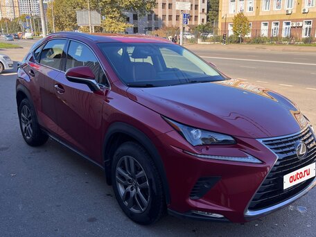 2018 Lexus NX 200 I Рестайлинг, красный, 2850000 рублей, вид 2