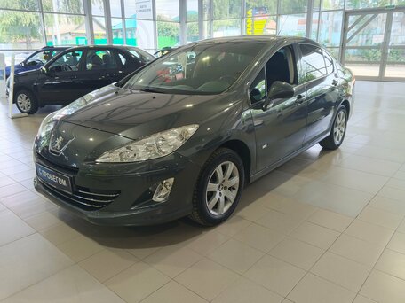 Peugeot 408 I