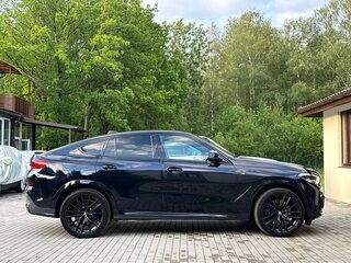 2020 BMW X6 M50d III (G06), чёрный, 7700000 рублей, вид 5