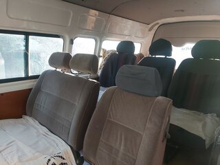 2005 Toyota HiAce H200, белый, 1900001 рублей, вид 4