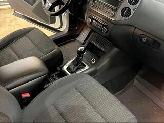 2013 Volkswagen Tiguan I Рестайлинг, белый, 1500000 рублей, вид 4