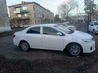2010 Toyota Corolla X (E140, E150) Рестайлинг, белый, 850000 рублей, вид 2