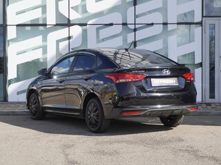 2021 Hyundai Solaris II Рестайлинг, чёрный, 1580000 рублей, вид 3
