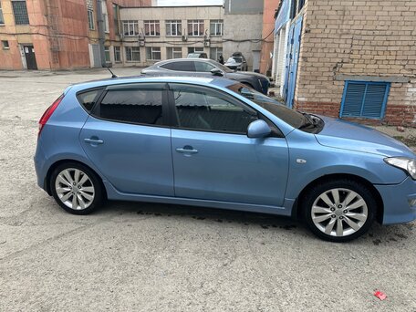 2011 Hyundai i30 I Рестайлинг, голубой, 500000 рублей, вид 2