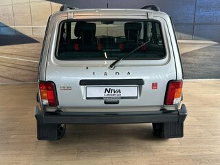2025 Lada (ВАЗ) Niva Legend Sport I, серебристый, 1772000 рублей, вид 3