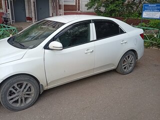 2011 Kia Cerato 6-speed II, белый, 400000 рублей, вид 3