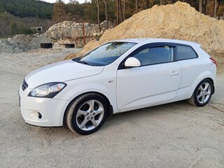 2008 Kia Ceed I, белый, 600000 рублей, вид 4