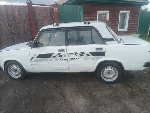 2004 Lada (ВАЗ) 2107, белый, 130000 рублей - вид 7