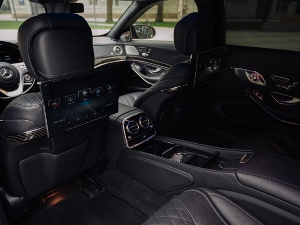 2018 Mercedes-Benz Maybach S-Класс 560 I (X222) Рестайлинг, чёрный, 5250000 рублей - вид 5