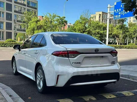 2023 Toyota Levin XII (E210) Рестайлинг, белый, 1390000 рублей, вид 4
