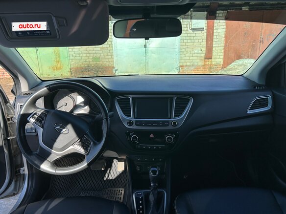 2019 Hyundai Solaris II, серебристый, 1600000 рублей - вид 5