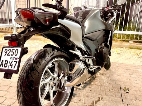 2012 Honda VFR 1200, серый, 950000 рублей, вид 5