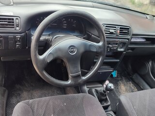 1990 Opel Vectra A, красный, 140000 рублей, вид 4