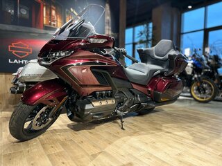 2025 Honda GL 1800 Gold Wing, пурпурный, 4600000 рублей, вид 3