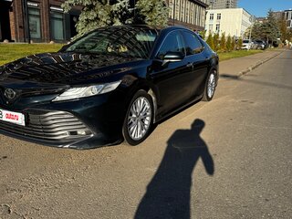 2018 Toyota Camry VIII (XV70), синий, 2385000 рублей, вид 5