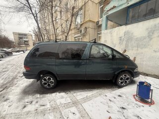 1996 Toyota Previa I (XR10, XR20), зелёный, 550000 рублей, вид 2