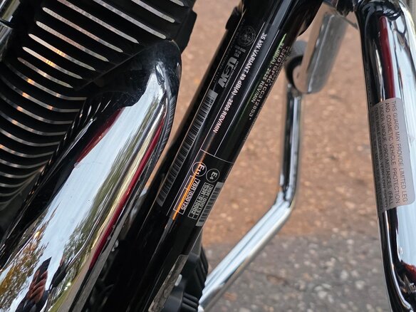 2012 Harley-Davidson Dyna Wide Glide, пурпурный, 1280000 рублей - вид 13