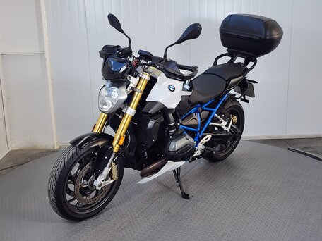 2017 BMW R 1200 R, белый, 799000 рублей, вид 4