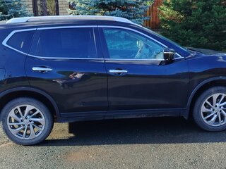2015 Nissan X-Trail III, чёрный, 1800000 рублей, вид 2