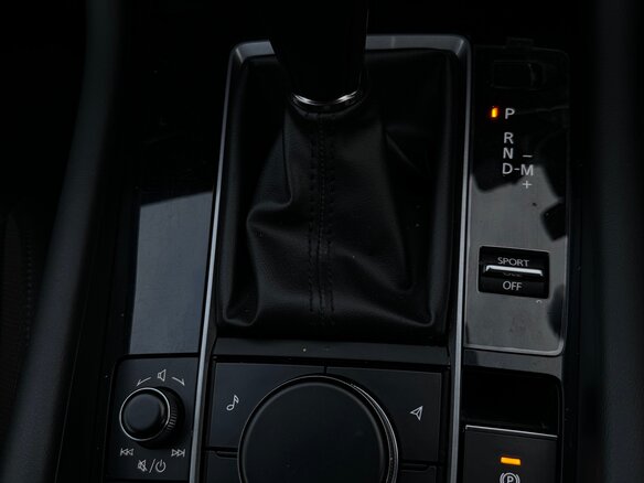 2021 Mazda 3 IV (BP), белый, 1920000 рублей - вид 14