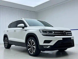 2022 Volkswagen Tharu I, белый, 1665000 рублей, вид 1
