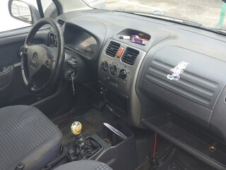 2005 Opel Agila A Рестайлинг, серебристый, 300000 рублей, вид 2