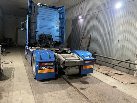 2011 Volvo FH, синий, 5000000 рублей, вид 3