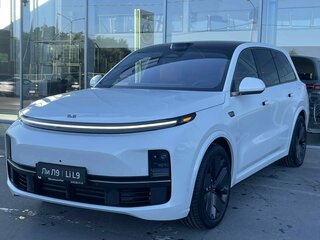 2026 Li Auto (Lixiang) L9 52.3 kWh I Рестайлинг, белый, 11990000 рублей, вид 1