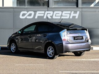2011 Toyota Prius III Рестайлинг (XW30), серый, 899000 рублей, вид 2