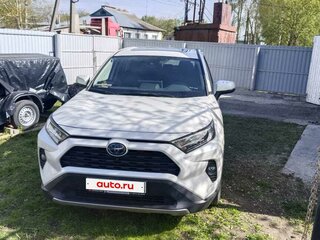 2021 Toyota RAV4 V (XA50), белый, 3950000 рублей, вид 1