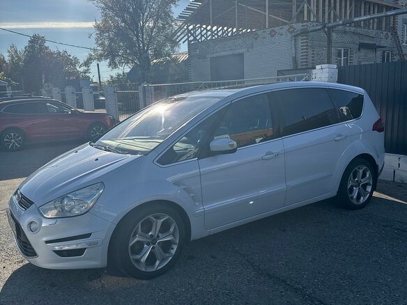 2013 Ford S-MAX I Рестайлинг, белый, 1200000 рублей - вид 6