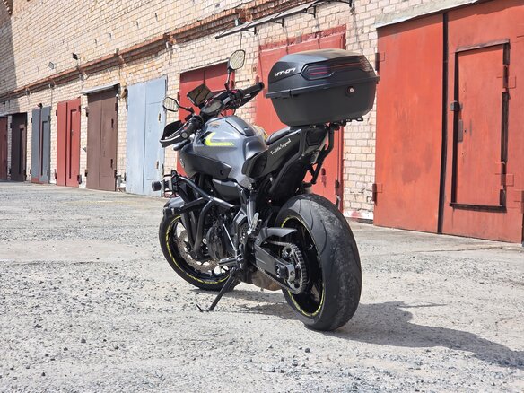 2016 Yamaha MT-07 (FZ-07), серебристый, 540000 рублей - вид 4