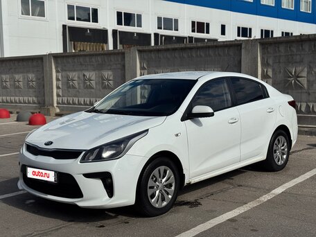 2019 Kia Rio IV, белый, 840000 рублей, вид 1