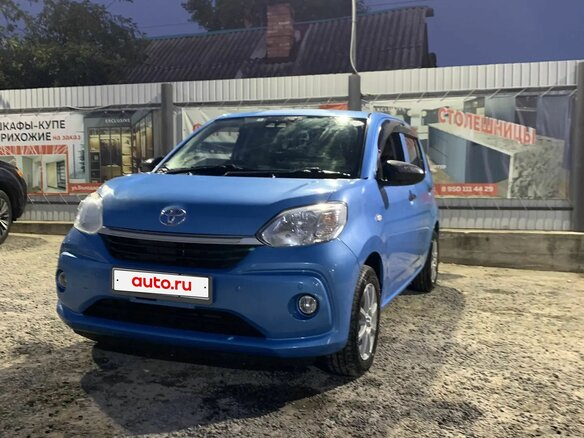 2018 Toyota Passo III, синий, 900000 рублей - вид 1