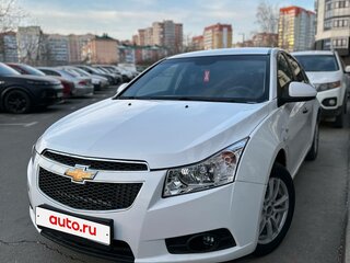 2010 Chevrolet Cruze I, белый, 700000 рублей, вид 4