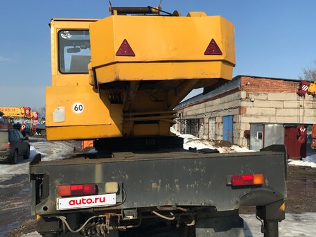 2007 Ивановец КС-45717, красный, 2500000 рублей, вид 3