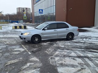 2005 Mitsubishi Lancer IX Рестайлинг, серебристый, 290000 рублей, вид 2