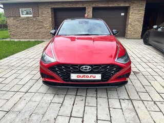 2021 Hyundai Sonata VIII (DN8), красный, 1799999 рублей, вид 3