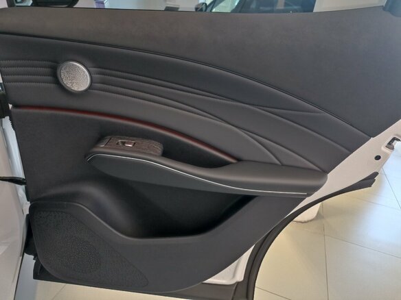 2026 Omoda C7, белый, 3099000 рублей - вид 12
