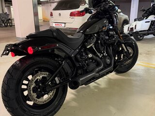 2023 Harley-Davidson Fat Bob, чёрный, 1990000 рублей, вид 4
