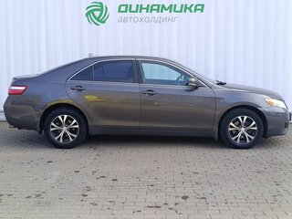 2010 Toyota Camry VI (XV40) Рестайлинг, серый, 940000 рублей, вид 4