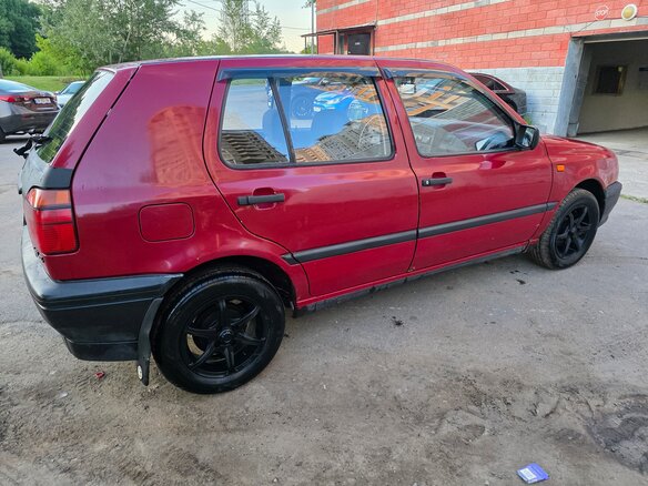 1994 Volkswagen Golf III, красный - вид 11